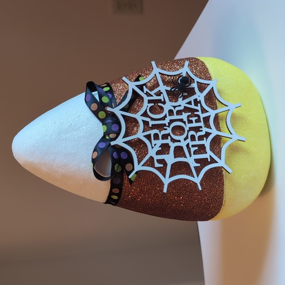 Halloween Candy Corn Decoration - Picture 1 of 7